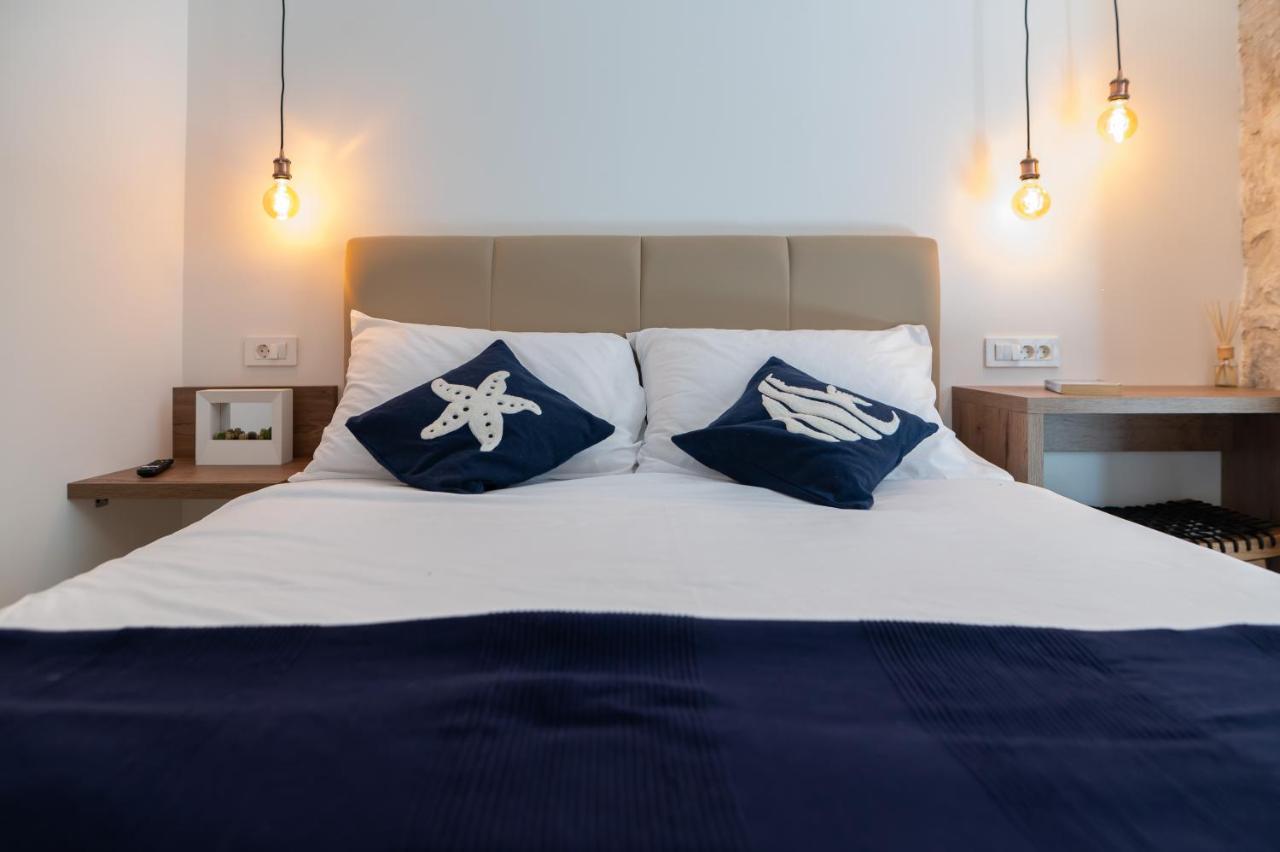 Vitelli Apartments And Rooms Сплит Екстериор снимка